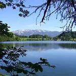 Haus Loeger Pyhrn Priel Apartamento *