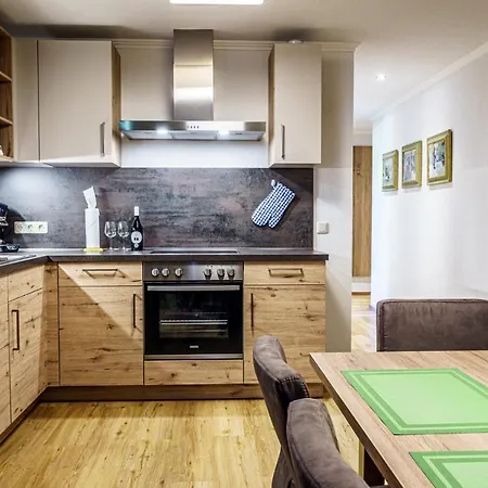 Apartment Haus Loeger Pyhrn Priel *