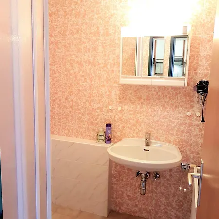 Haus Loeger Pyhrn Priel Apartmán *