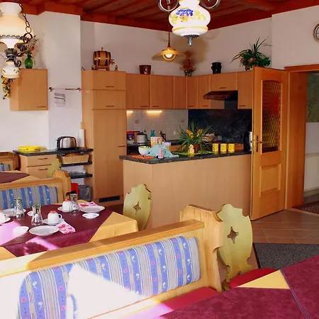 Haus Loeger Pyhrn Priel ヴィンディッシュガルシュテン